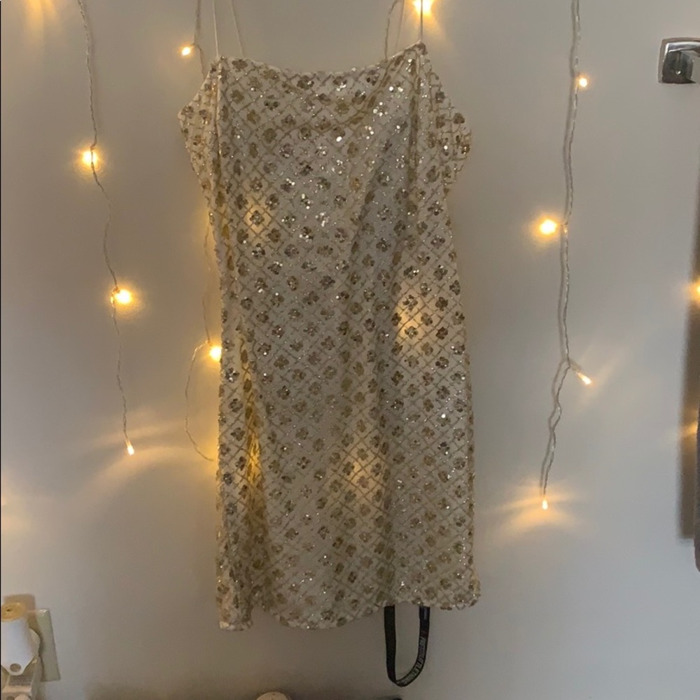 NWOT Pretty Little Thing Bodycon Dress